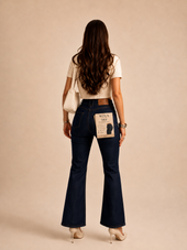 Signature Push-Up Flared Jeans WX-4284
