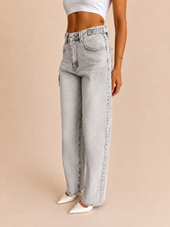 SIGNATURE BELTED BALLOON JEANS